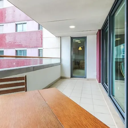 Portucale ! Expo Deluxe With Terrace Lägenhet *