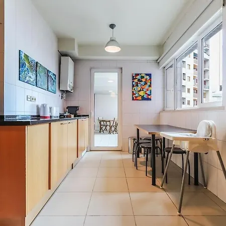 Portucale ! Expo Deluxe With Terrace Lägenhet