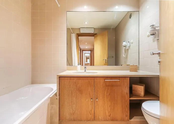 Portucale ! Expo Deluxe With Terrace Lissabon