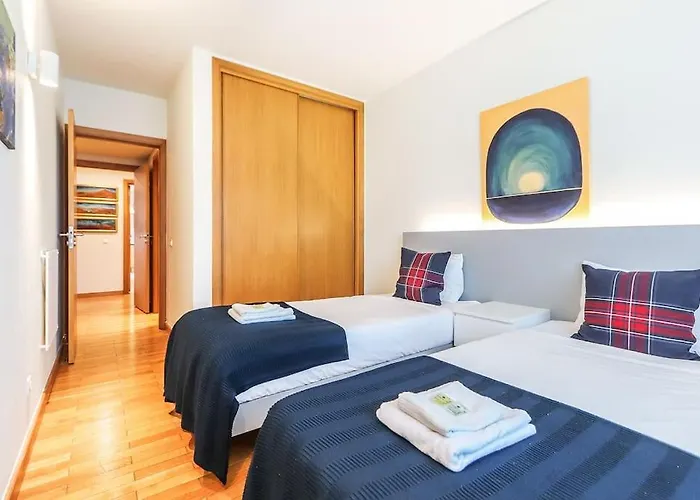 Portucale ! Expo Deluxe With Terrace Lissabon